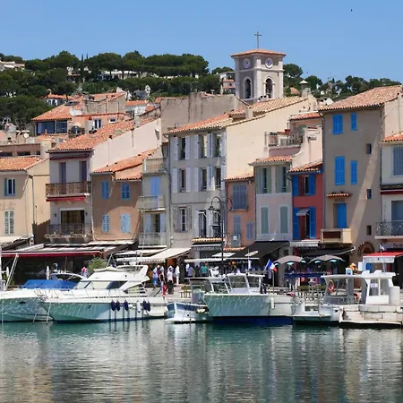 Mistral 2 4 Personnes Climatise A Deux Pas Du Port *